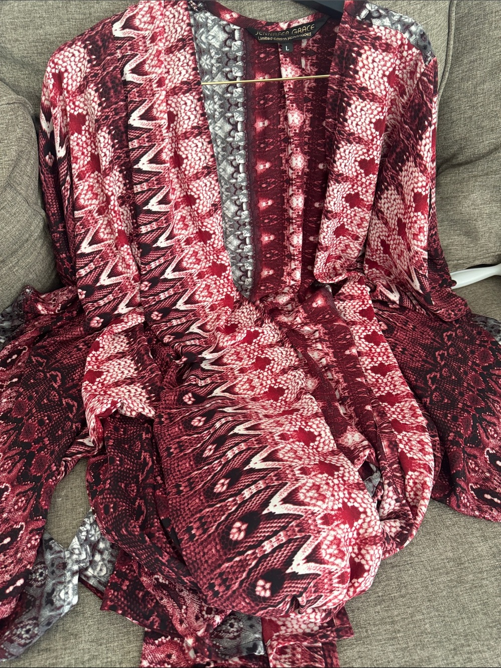 Jennafer Grace Patterned Tie-Front Kimono Robe in Deep Burgundy